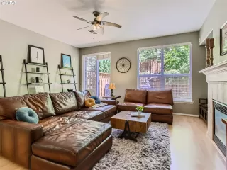 Photo #5: 23317597 Listing 