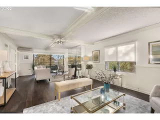 Photo #3: 23317611 Listing