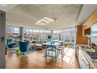 Photo #1: 23319908 Listing