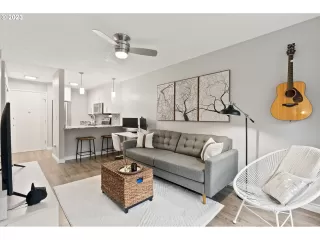 Photo #6: 23320220 Listing 