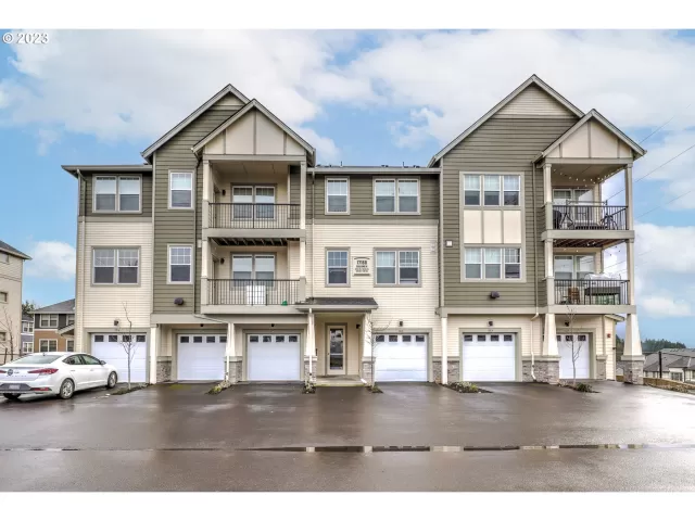 MLS: 23321292 Condo For Sale