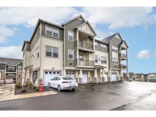 Photo #2: 23321292 Listing