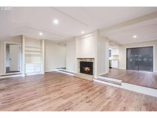 Photo #3: 23322295 Listing