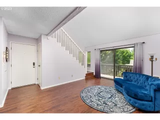 Photo #2: 23322317 Listing