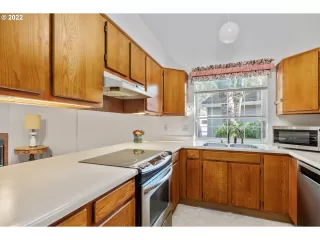 Photo #3: 23322683 Listing