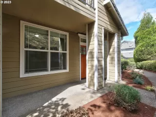 Photo #2: 23324056 Listing