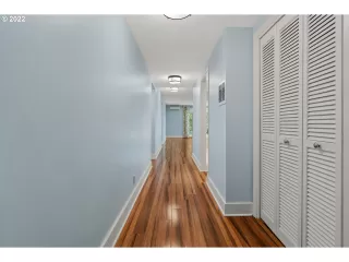 Photo #2: 23324407 Listing