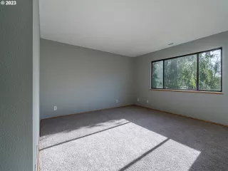 Photo #2: 23324532 Listing