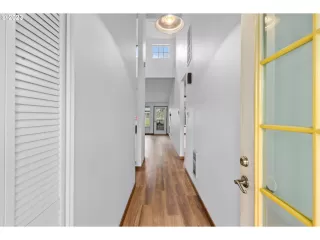 Photo #3: 23325899 Listing