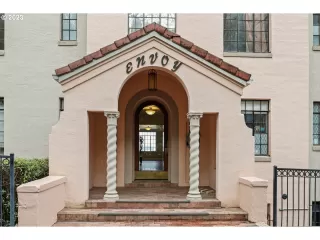 Photo #1: 23326064 Listing 