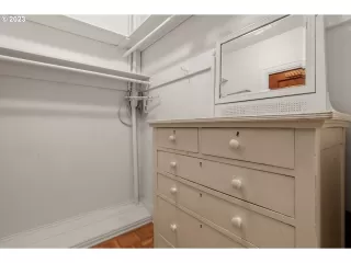 Photo #5: 23326064 Listing 