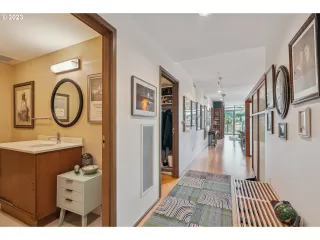 Photo #2: 23327148 Listing 