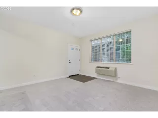 Photo #1: 23327640 Listing