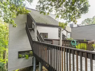 Photo #5: 23328283 Listing 