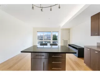 Photo #3: 23328956 Listing 