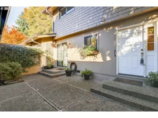 Photo #2: 23329152 Listing 