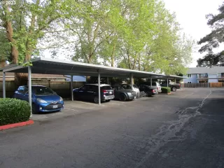 Photo #2: 23329628 Listing