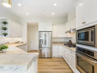 Photo #5: 23329936 Listing 