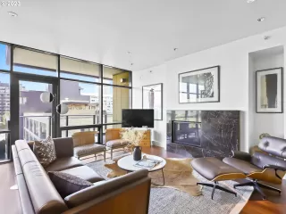 Photo #1: 23331666 Listing