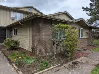 Photo #2: 23331781 Listing