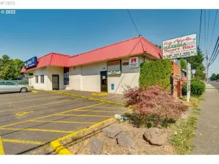 Photo #6: 23331781 Listing