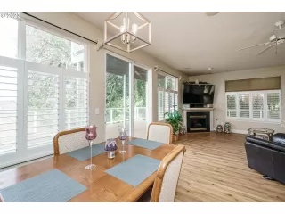 Photo #4: 23332823 Listing