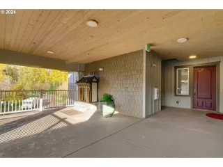 Photo #2: 23335095 Listing 