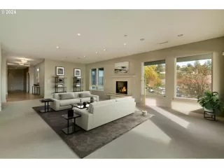 Photo #5: 23335095 Listing 