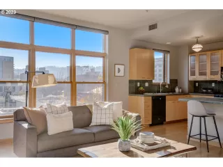 Photo #2: 23336115 Listing 