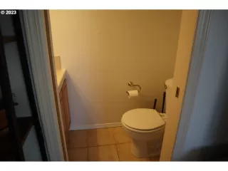 Photo #3: 23336394 Listing