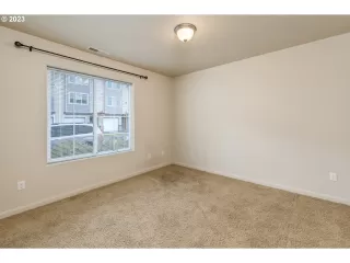 Photo #2: 23337649 Listing