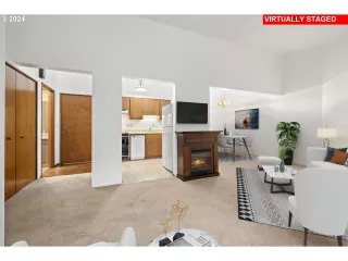 Photo #2: 23340254 Listing