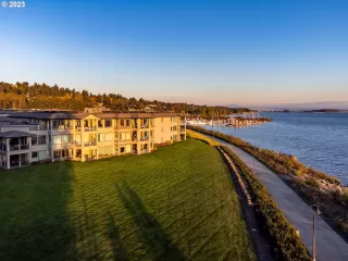 Photo #5: 23340546 Listing 