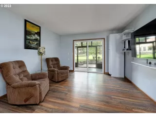 Photo #2: 23340552 Listing