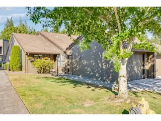 Photo #4: 23341361 Listing 