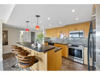 Photo #1: 23343120 Listing