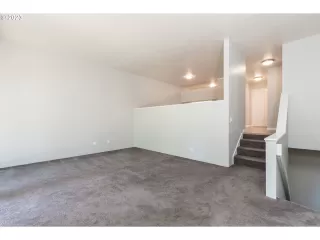 Photo #6: 23343323 Listing