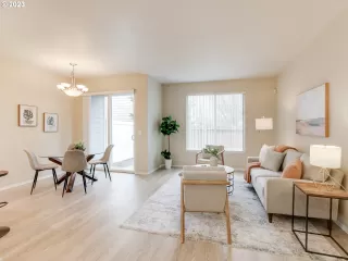 Photo #5: 23343776 Listing