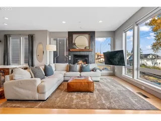 Photo #2: 23343876 Listing