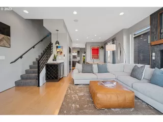 Photo #3: 23343876 Listing