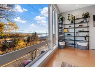 Photo #4: 23343876 Listing