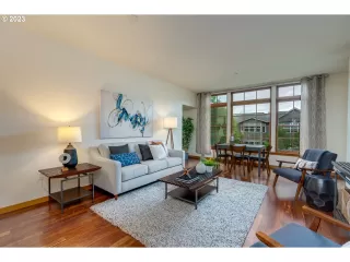 Photo #6: 23343995 Listing
