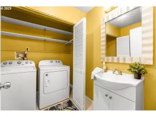 Photo #6: 23344551 Listing 