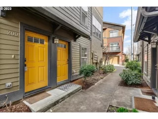 Photo #3: 23344963 Listing 