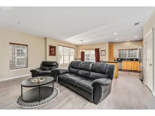 Photo #4: 23344963 Listing 