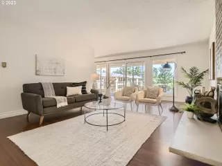 Photo #6: 23345020 Listing