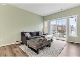 Photo #6: 23345334 Listing 