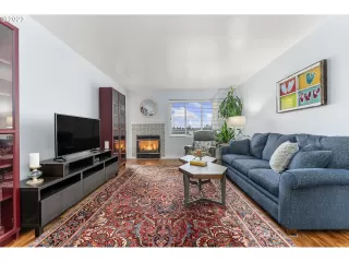 Photo #1: 23345513 Listing