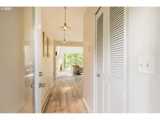 Photo #2: 23346026 Listing