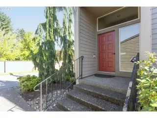 Photo #3: 23347755 Listing